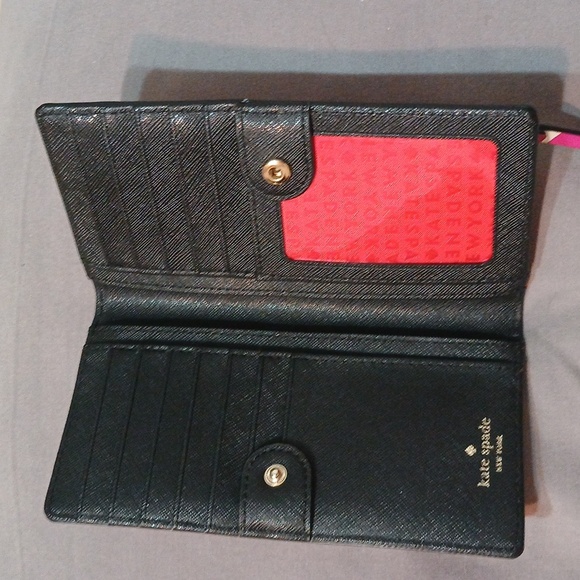 Kate Spade - Picture 5 of 8